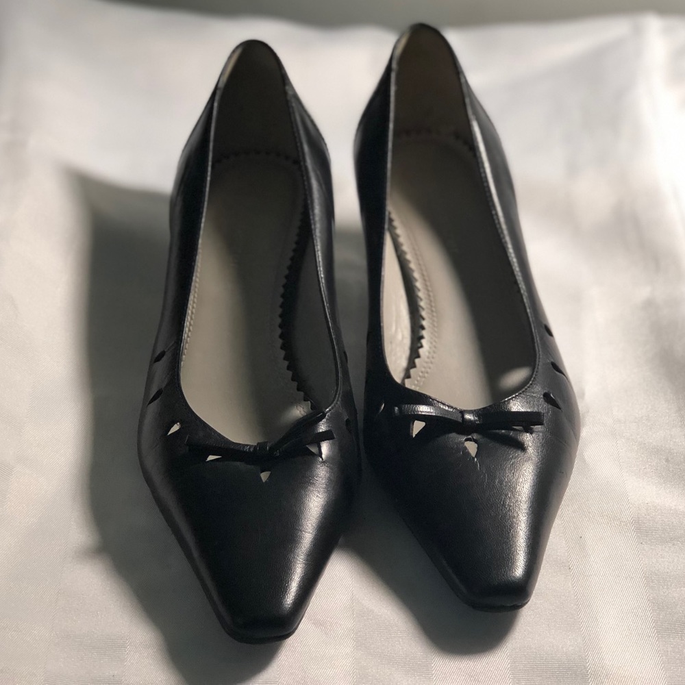 Point toe 2inch heels size 9